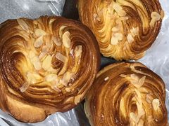 老面手撕包-昆明冠生园·蛋糕·面包(朗悦湾店)