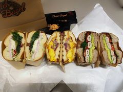 -Catch Bagel(芳草地店)