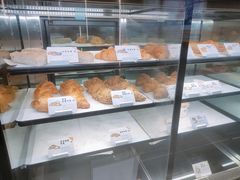 面包甜点陈列柜-喜茶(深圳丰盛町店)