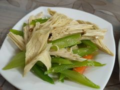 芹菜拌腐竹-韩师傅老大同刀削面(北苑路店)