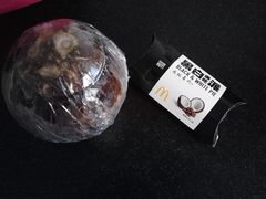 -志龙皇冠吃货椰子铺