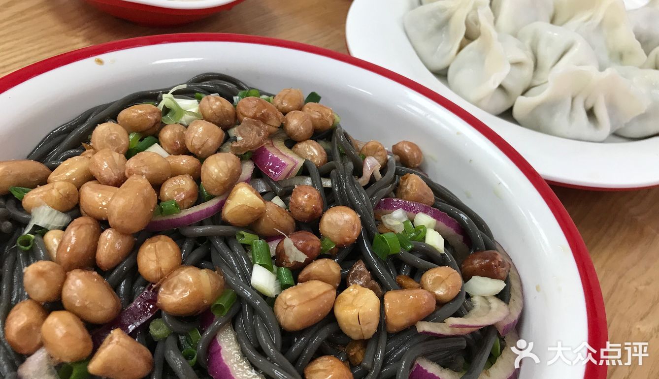 这三鲜饺子给我香迷糊了