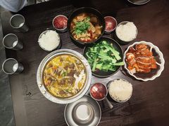 -古都历食南京菜·烤鸭·鸭血粉丝·汤包(南京博物院店)