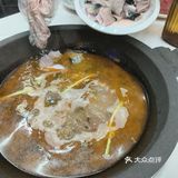 美美吃顿石锅鱼