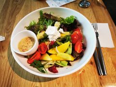 牛油果芒果鸡胸色拉-Wagas沃歌斯(大学路店)