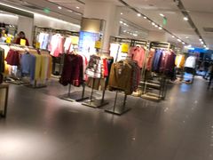 -URBAN REVIVO(七宝领展广场店)