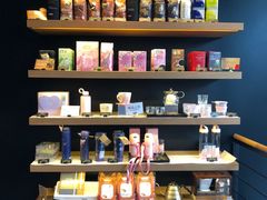 零售区-星巴克(温州银泰大西洋店)