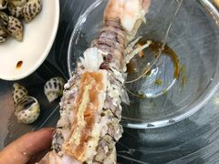 -覃记海鲜美食餐厅