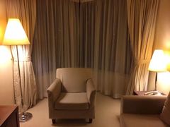 客厅-香港都会海逸酒店