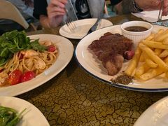 -羽深肉铺 Steak & Wine