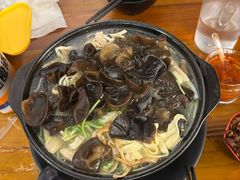-丽虹云南过桥米线(兴工街店)