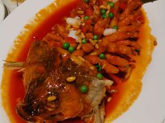 糖醋松子鱼-西湖春天•老字号杭州菜(百汇店)