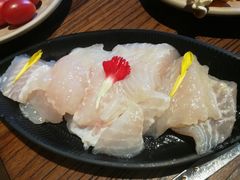 -老牌坊云南鱼豆花火锅(嵩山店)