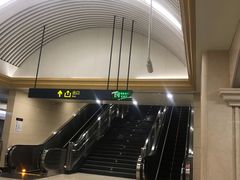 -哈尔滨西站(地铁站)