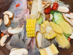 -鲜念蒸汽石锅鱼(红山6979店)