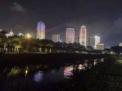 -万绿园