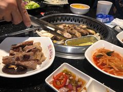 -木槿花韩式炭烤·熟成肉工坊(孙文东路店)