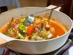 -刘姐啤酒鱼民族演艺餐厅(西街总店)