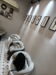 -老男孩男士理容馆·理发·烫染·修面