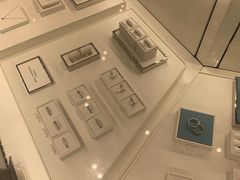 -Tiffany & Co.蒂芙尼
(杭州大厦店)
