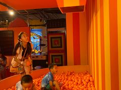 -不可思议减压馆·解压博物馆·摔碗发泄·团建定制