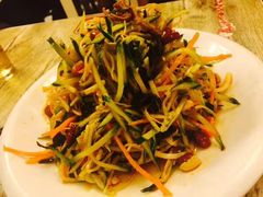 -胖太太四川麻辣排骨串(镇江路分店)