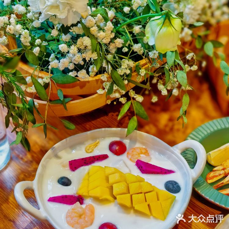 杭州西湖边的浪漫花园餐厅🍴美的一塌糊涂