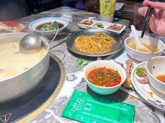 -禄婶鸡煲·打边炉