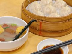 蟹黄大汤包-龙咆汤包·手工现包小笼(拱北口岸店)