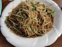 笨豆芽炒粉-老味道锅包肉(日照街店)