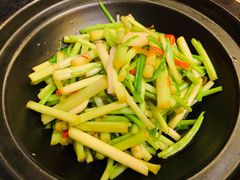 水芹炒豆干-中国徽菜·徽商故里(远大店)