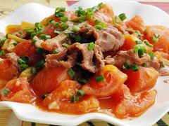 番茄炒牛肉-小镇厨房(古镇店)