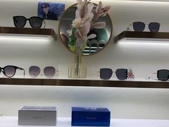 -GOOMI久米眼镜·蔡司·依视路·明月官方授权店(龙德紫金店)