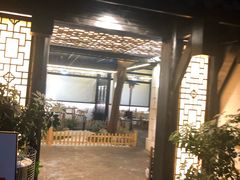 -浮何烤铺(桐梓林店)