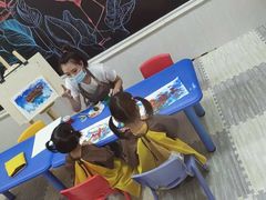 -红黄蓝成长中心(公益西桥校区)