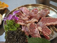 -围炉肉舍•炭烤活鳗•丹东海鲜烤肉(步行街店)