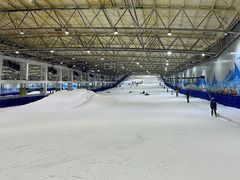 -乔波室内滑雪场