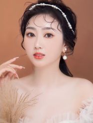 -洋洋婚纱品牌集合店