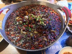 -爱妻鱼•老体北重庆水煮鱼•川菜(白云路店)