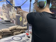 -都市枪神实弹射击俱乐部