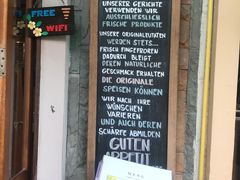 -Phensiri Thai Restaurant