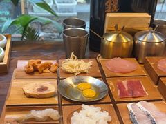 -银米·云南传统过桥米线(双廊黑金冠店)