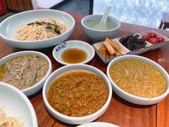 -裕兴记•蟹黄面馆(人民广场店)