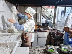 -正宗杨记普洱酸醋米线(总店)