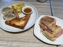 -必胜客(证大大拇指店)