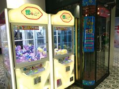 店内环境-百联临沂购物中心(临沂路店)