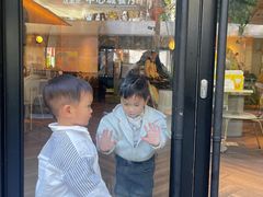 -必胜客(WOW中心城店)