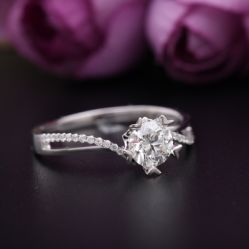 -威德钻石-克拉钻大本营(南京东路店)