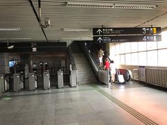 -宝山路(地铁站)