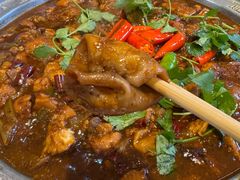 -鸿亨泰杂鱼馆(港馨家园店)